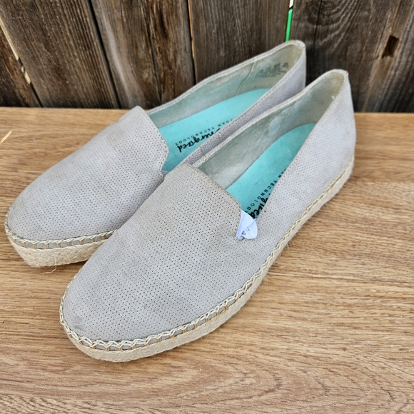 Dr. Scholl's Shoes - Dr Scholls Shoes Comfortable Gray Slip-On Shoes Size 9.5